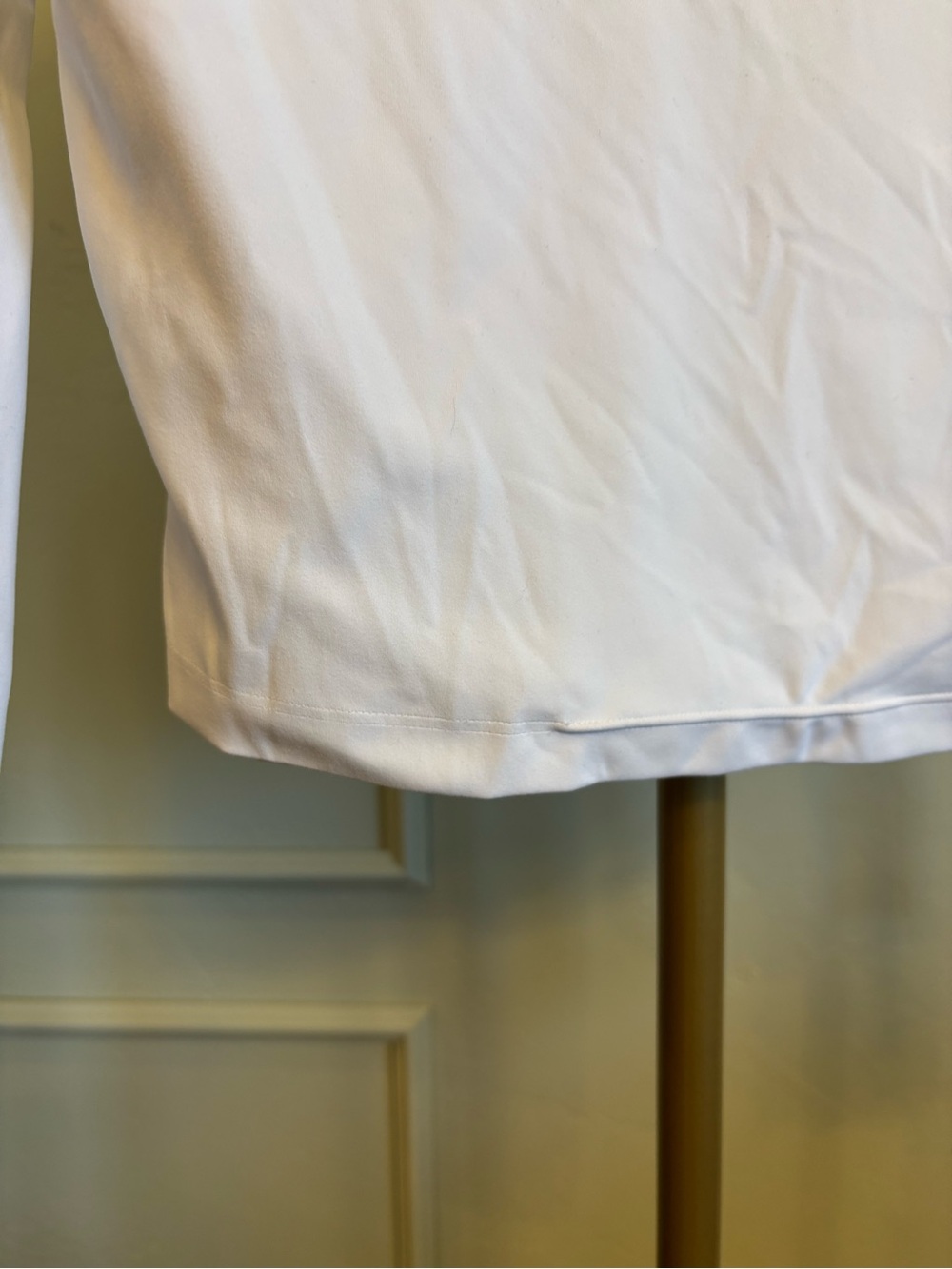 Vuori Studio Half Zip White Long Sleeve Top MSRP $88 see detail - Picture 4 of 5